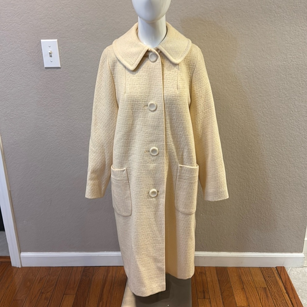 Women’s‎ coat size medium/large